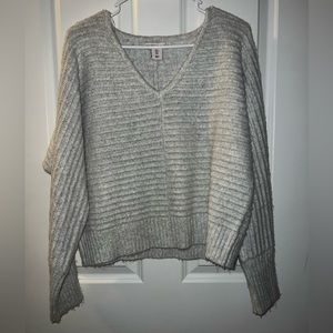 Grey/Sliver comfortable sweater